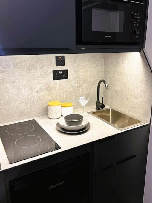 Apartment Lovely 1 Bed 2b Near Royal Infirmary And Dmu